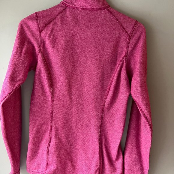 The North Face  Women's 1/4 pullover Pink size small - Picture 3 of 3